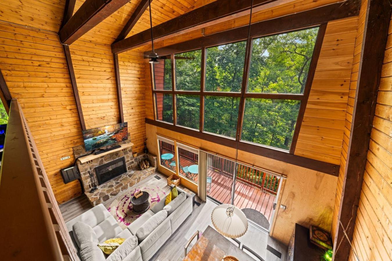 Treetops Chalet - 3Bd/2Bt Boutique Cabin W/Mt Leconte Views In Gatlinburg Exterior photo