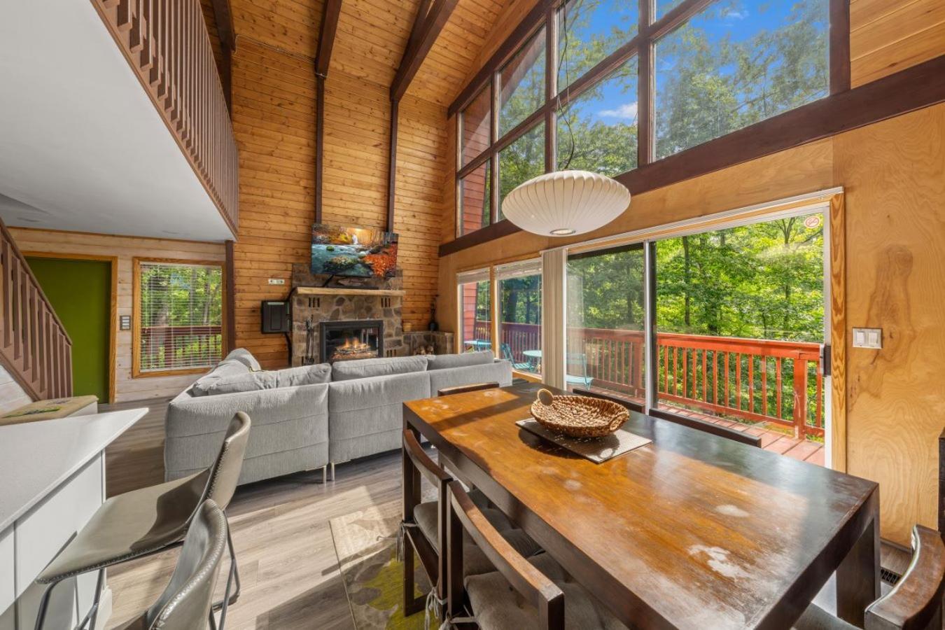 Treetops Chalet - 3Bd/2Bt Boutique Cabin W/Mt Leconte Views In Gatlinburg Exterior photo